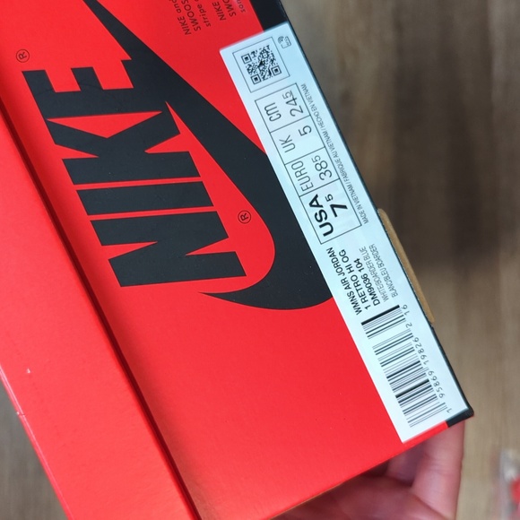 Nike Air Jordan 1 High Women's Denim - Size 7.5W/6 Men's - Picture 13 of 15